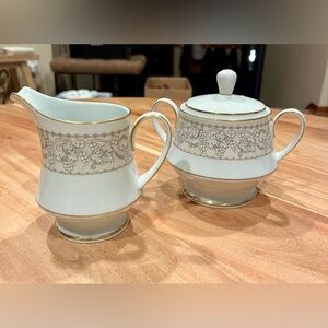 Vintage Noritake Bella Sugar and Creamer Set